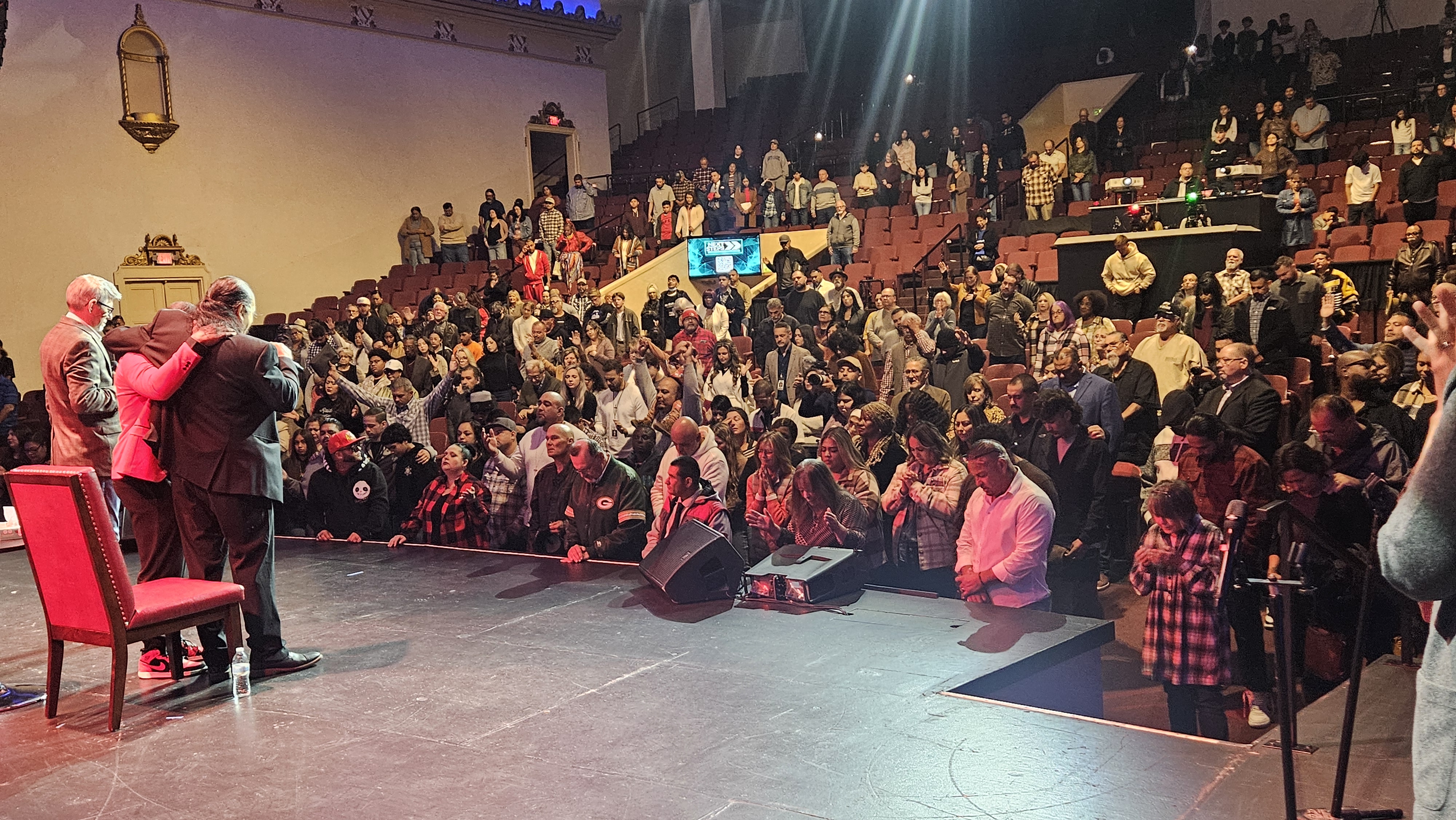 Full theater crowd response